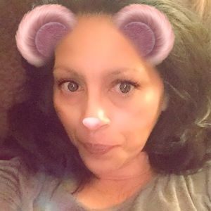 Meet your Posher, Yolanda